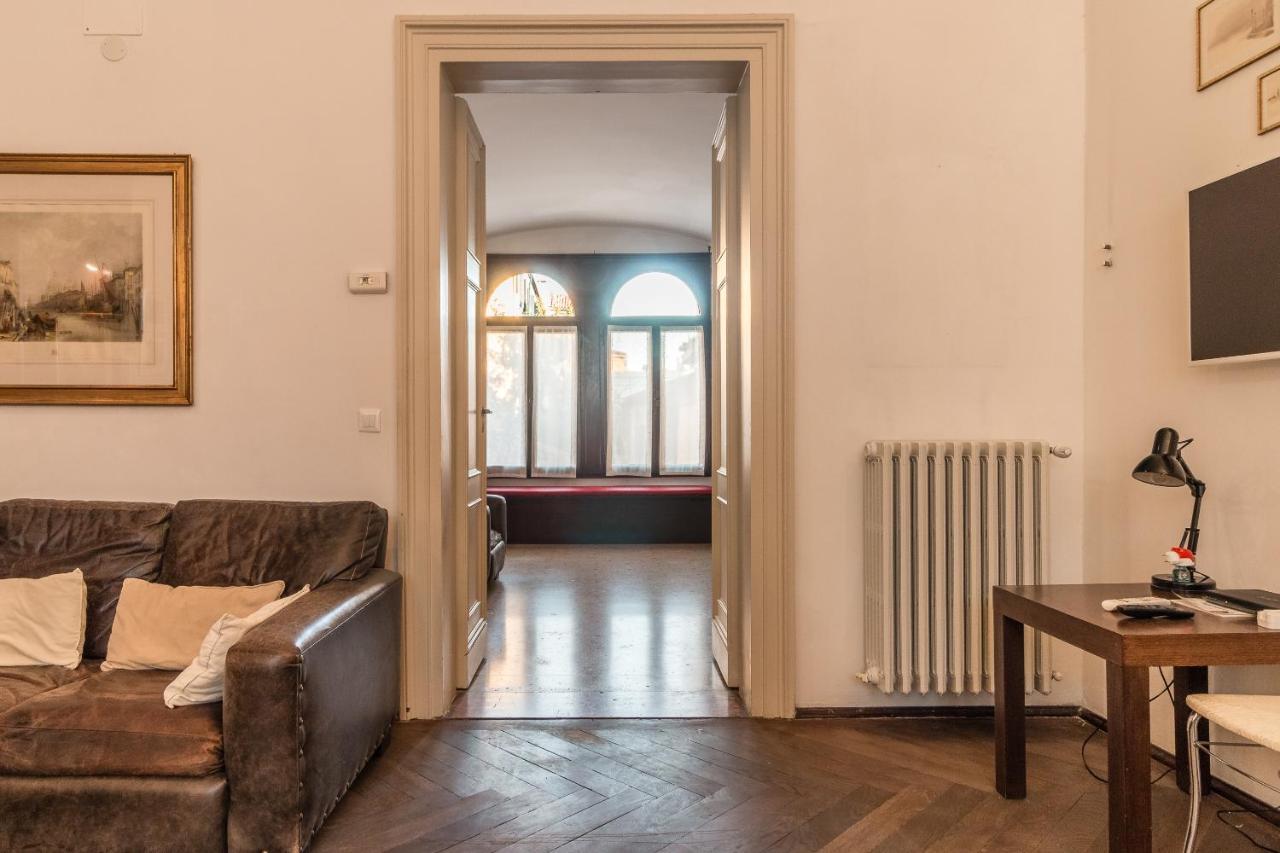 Red House Close To @accademia Bridge Appartement